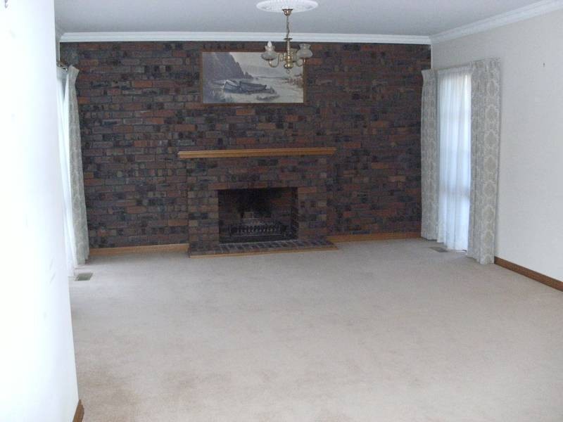 9 Mackintosh Road, Glen Waverley VIC 3150