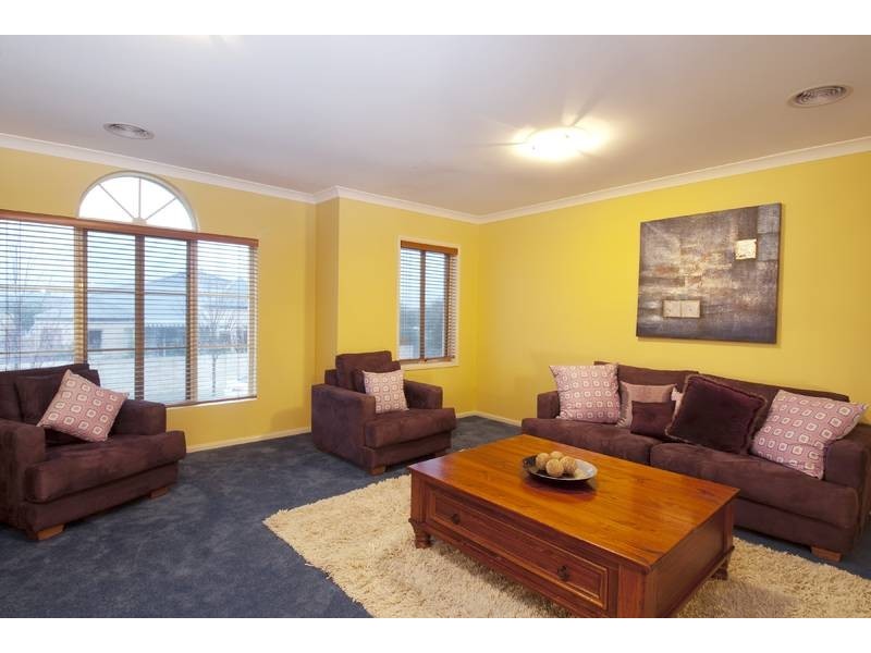 49 Langhorne Crescent, Rowville VIC 3178