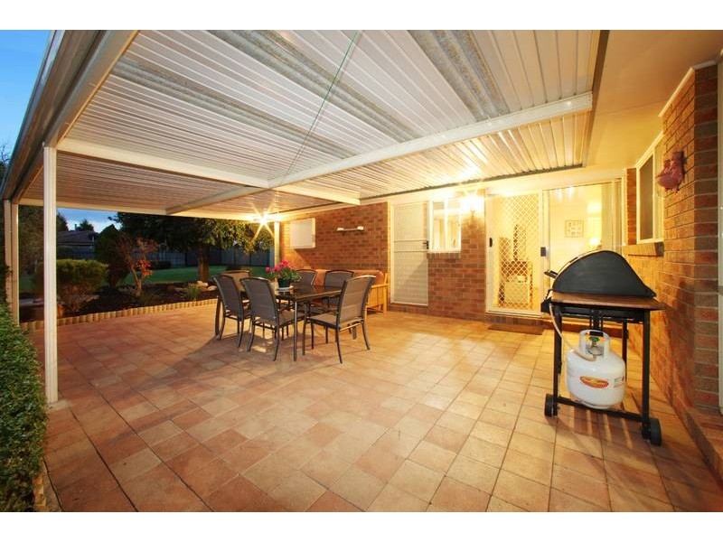 5 Muirfield Court, Rowville VIC 3178