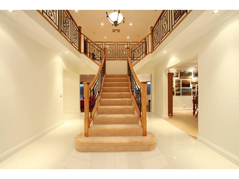 62 Langhorne Crescent, Rowville VIC 3178