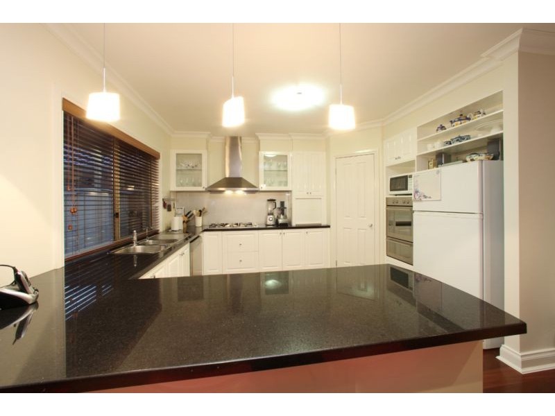 62 Langhorne Crescent, Rowville VIC 3178