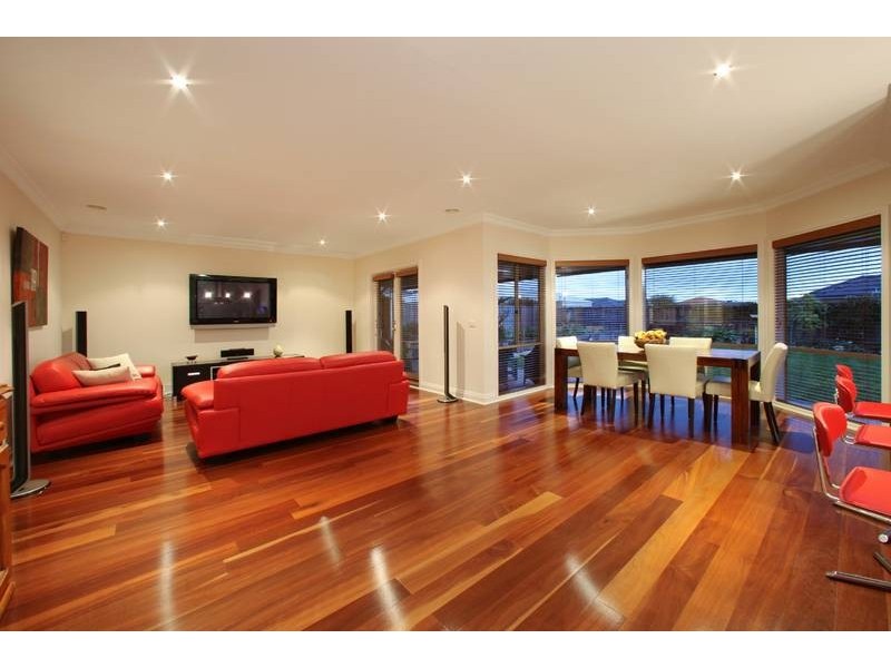 62 Langhorne Crescent, Rowville VIC 3178