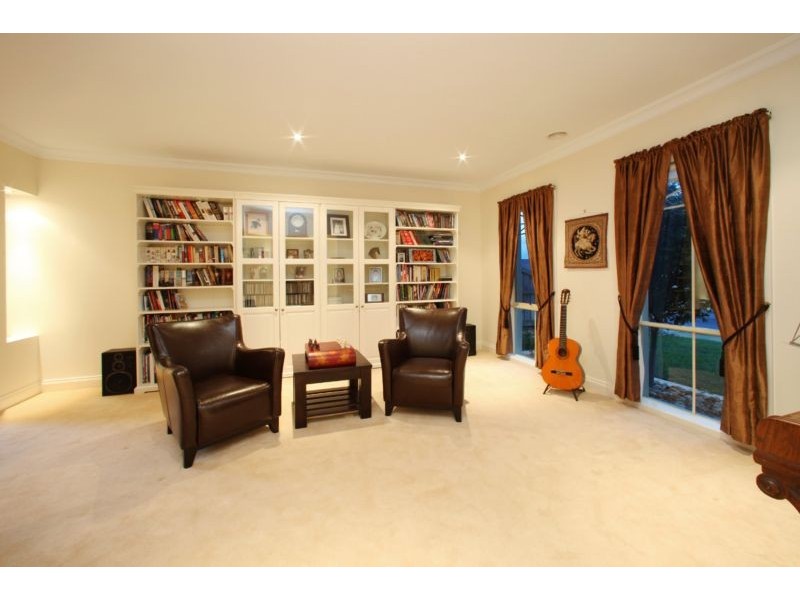 62 Langhorne Crescent, Rowville VIC 3178