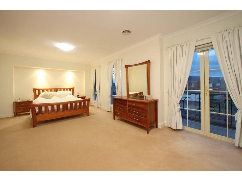 62 Langhorne Crescent, Rowville VIC 3178