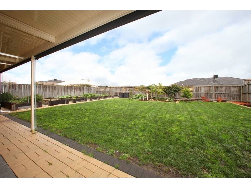 62 Langhorne Crescent, Rowville VIC 3178