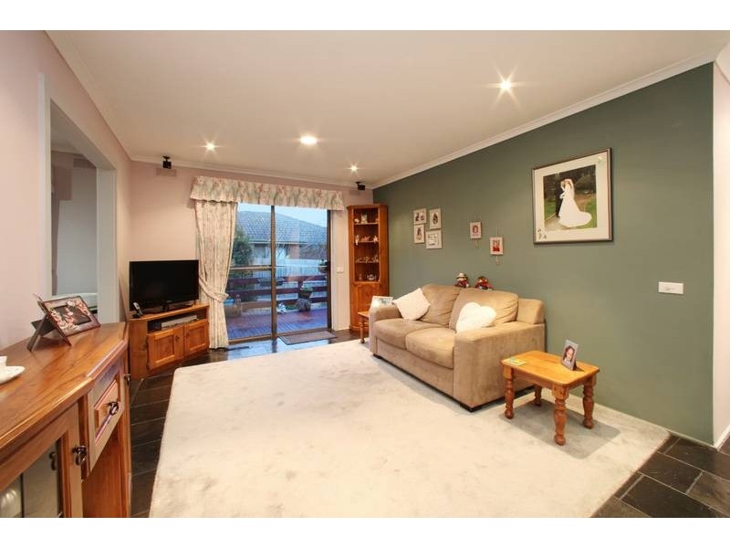 69 Elton Road, Ferntree Gully VIC 3156