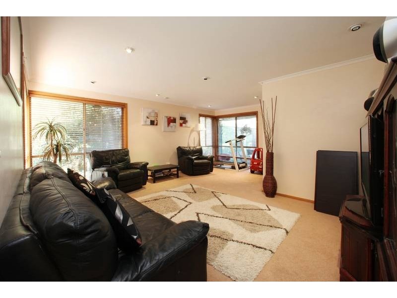 2 Clyne Place, Rowville VIC 3178
