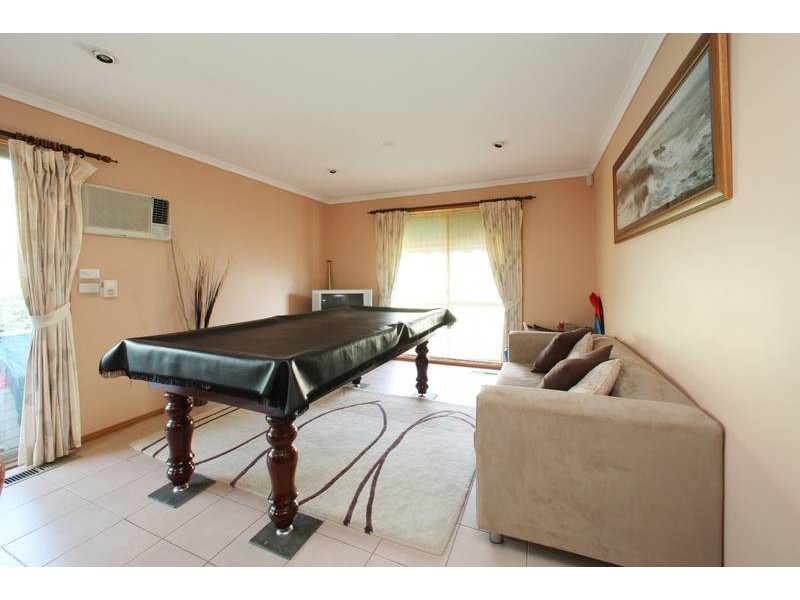 2 Clyne Place, Rowville VIC 3178