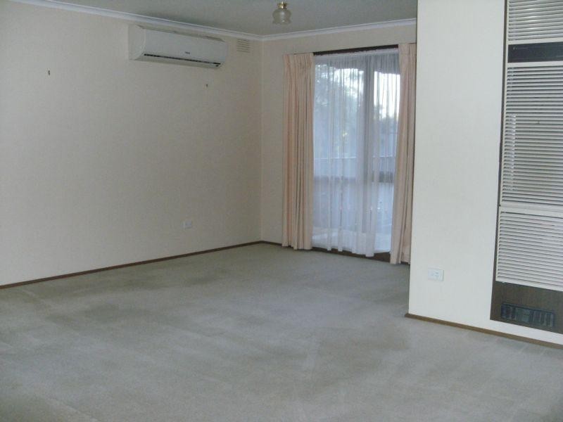 10 Valleyview Drive, Rowville VIC 3178