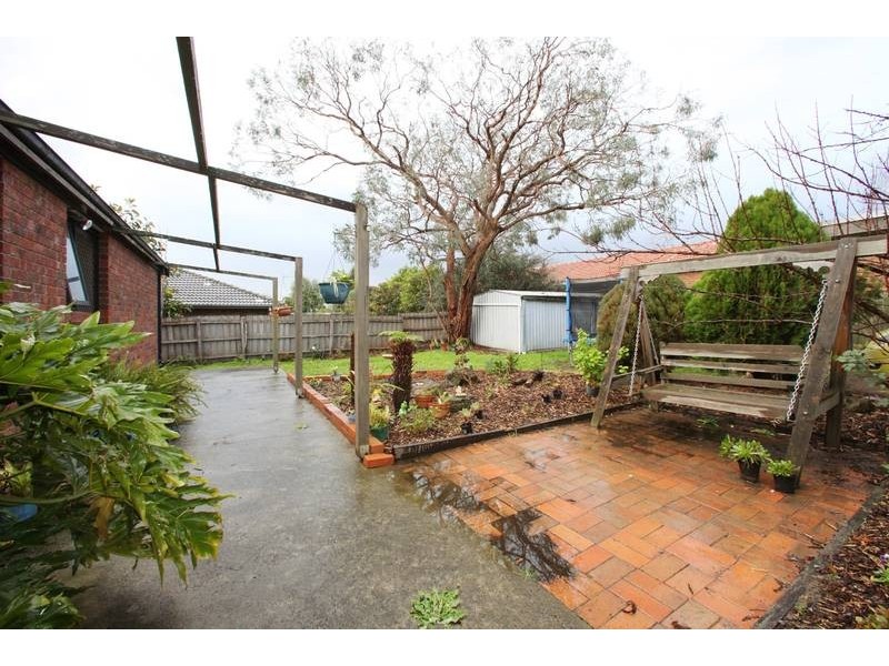 301 Dandelion Drive, Rowville VIC 3178
