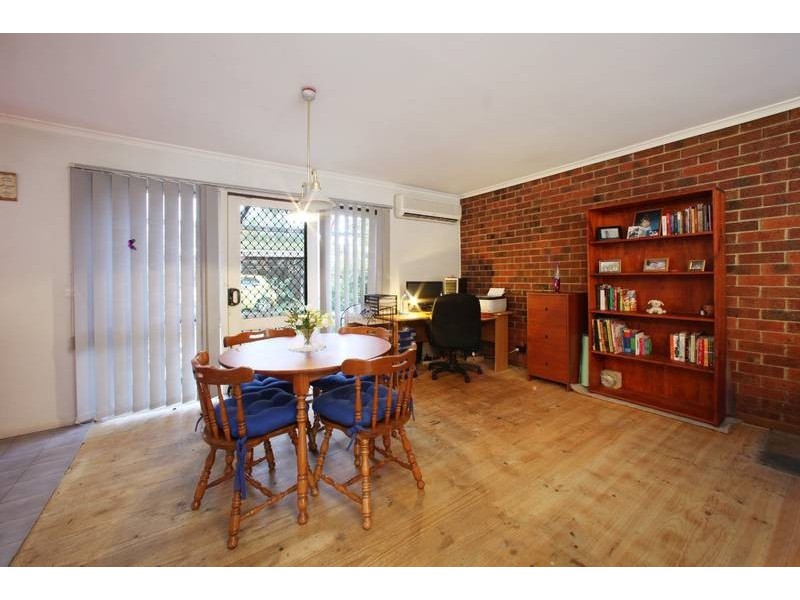 301 Dandelion Drive, Rowville VIC 3178