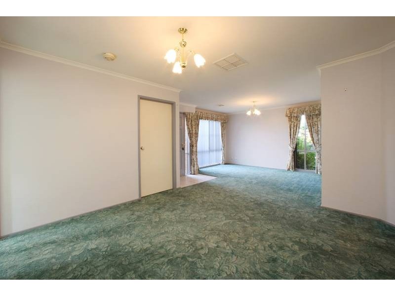 12 Stephanie Close, Ferntree Gully VIC 3156