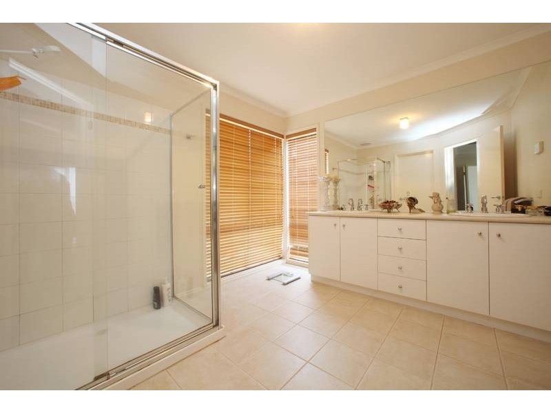 49 Victoria Knox Avenue, Rowville VIC 3178