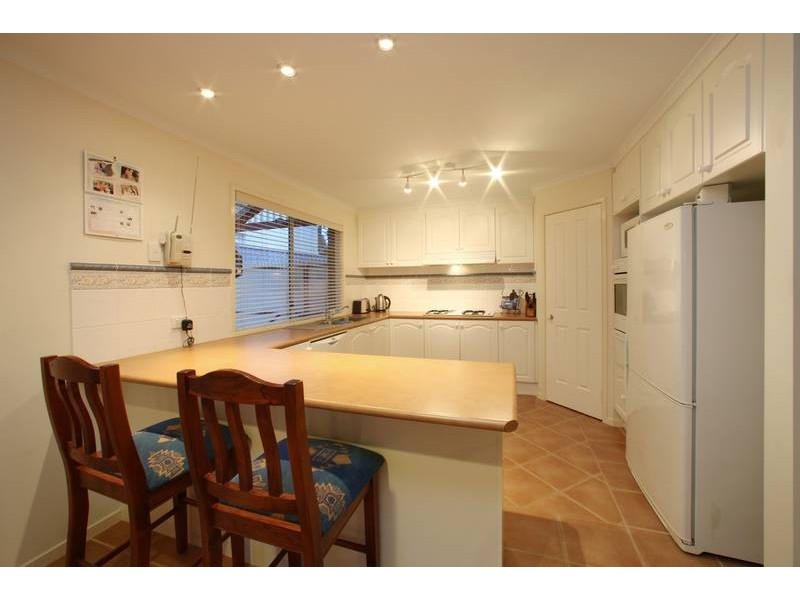 5 Grosvenor Road, Rowville VIC 3178