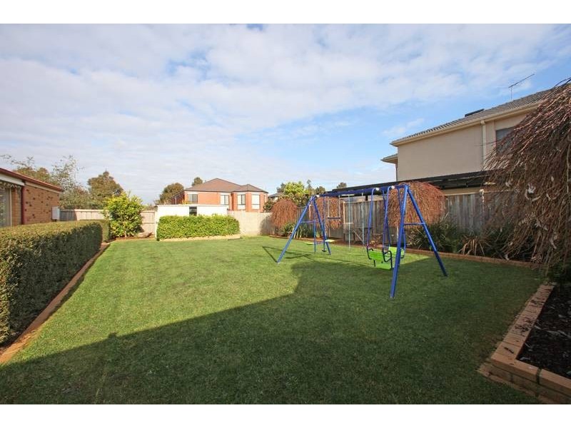 5 Grosvenor Road, Rowville VIC 3178