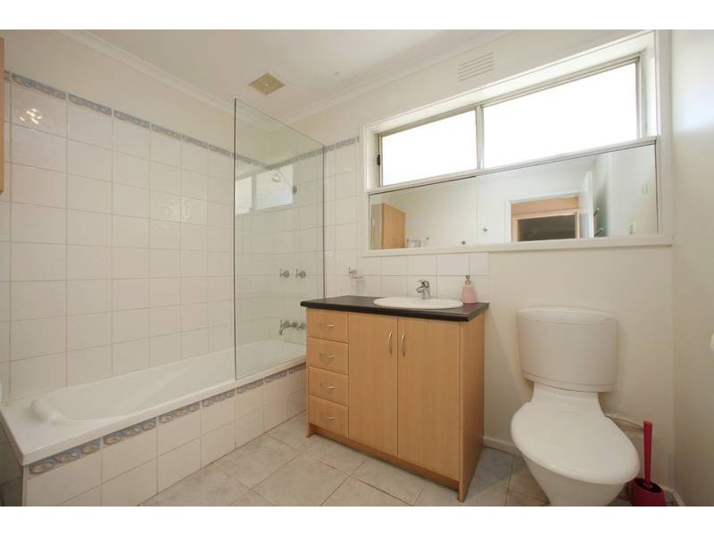 1/25 Alma Avenue, Ferntree Gully VIC 3156