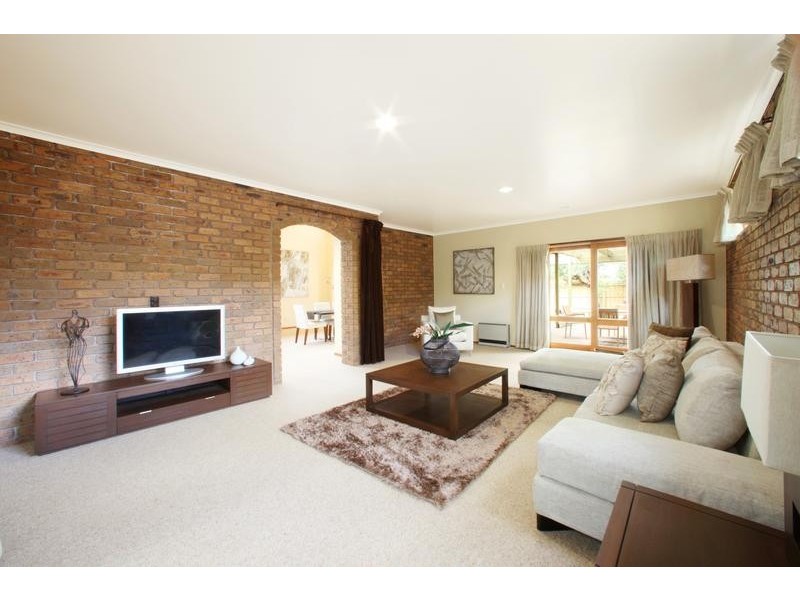 40 Bexsarm Crescent, Rowville VIC 3178