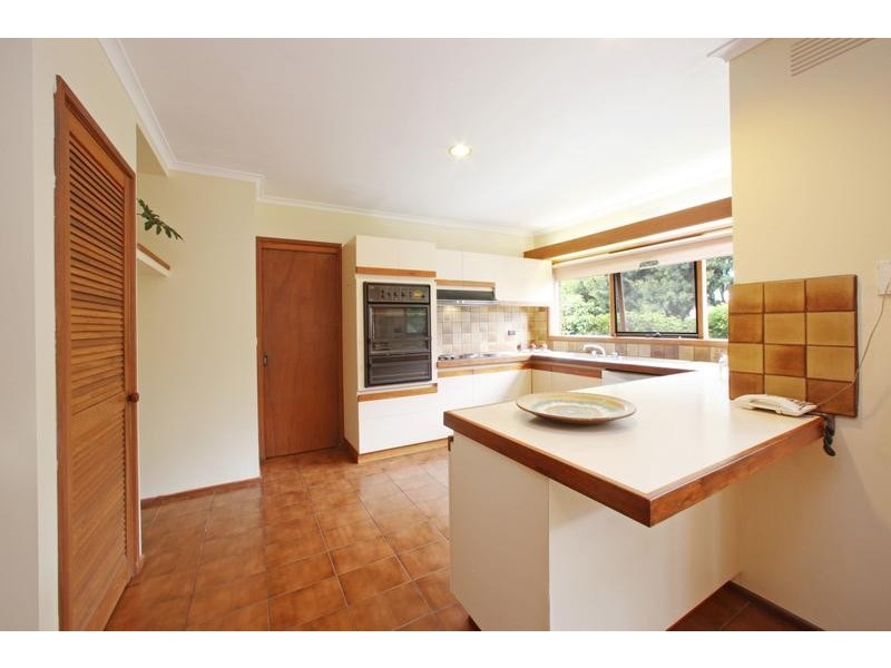 40 Bexsarm Crescent, Rowville VIC 3178