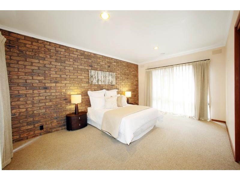40 Bexsarm Crescent, Rowville VIC 3178