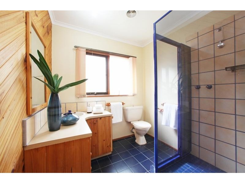 40 Bexsarm Crescent, Rowville VIC 3178