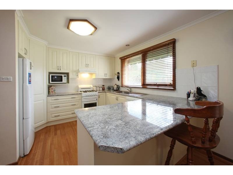 2 Erskine Drive, Rowville VIC 3178