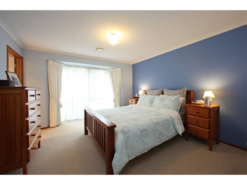 125 Kellbourne Drive, Rowville VIC 3178
