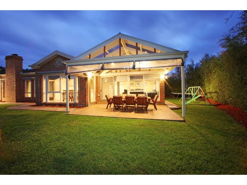 11 Crossley Court, Lysterfield VIC 3156