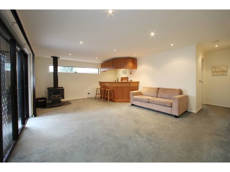 46 Cheryl Crescent, Ferntree Gully VIC 3156
