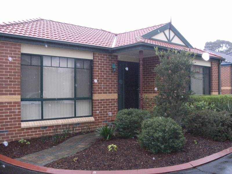 8/15 Lewis Road, Wantirna South VIC 3152