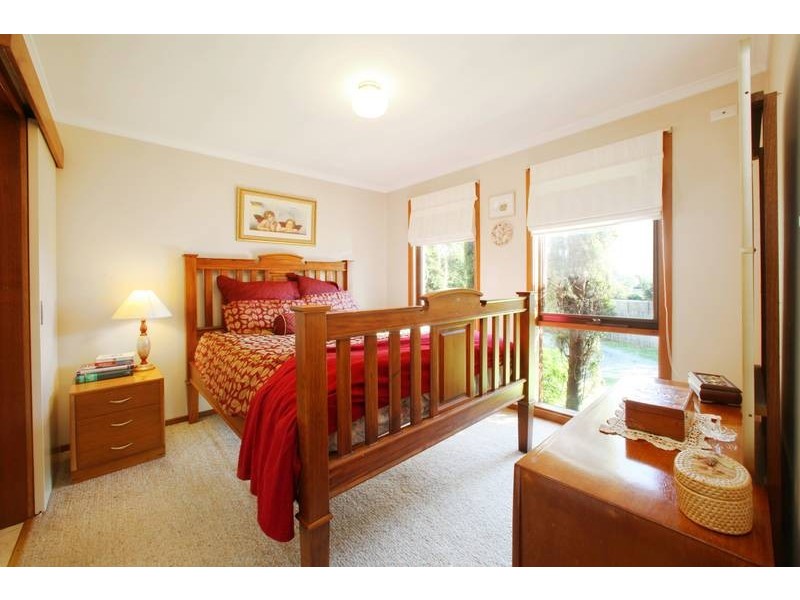 8 Seebeck Road, Rowville VIC 3178