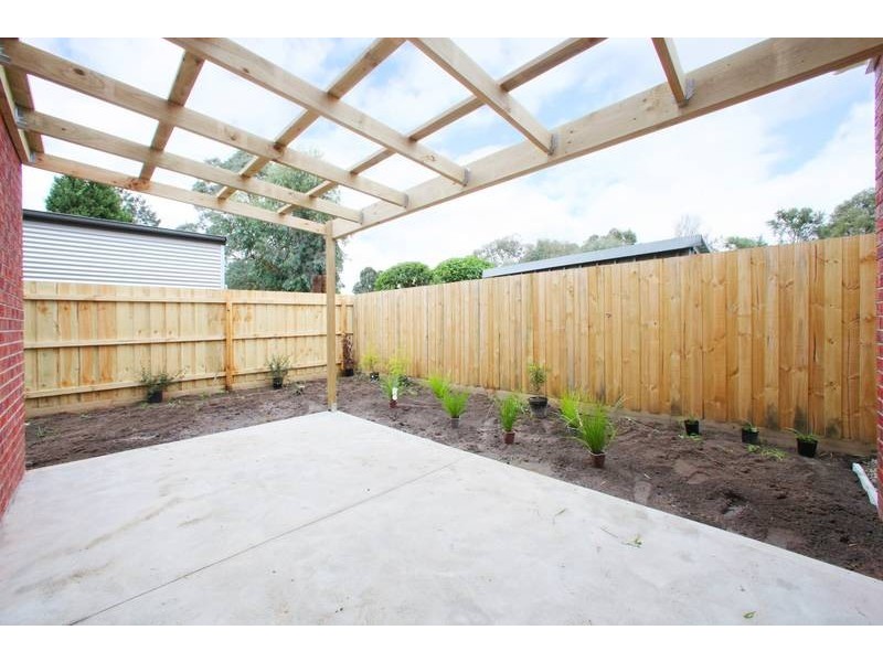2/134 Windermere Drive, Ferntree Gully VIC 3156