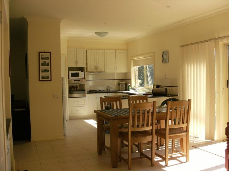 2/5 Daffodil Road, Boronia VIC 3155