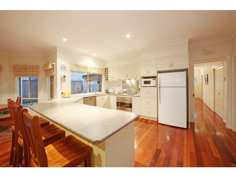 11 Lexington Close, Rowville VIC 3178
