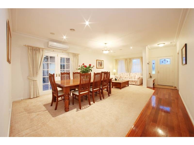 11 Lexington Close, Rowville VIC 3178