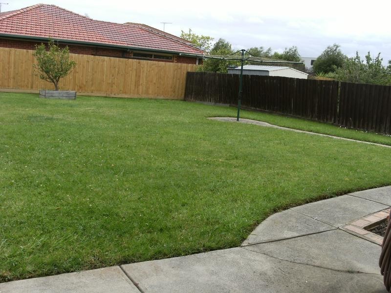 13 The Fairway, Rowville VIC 3178