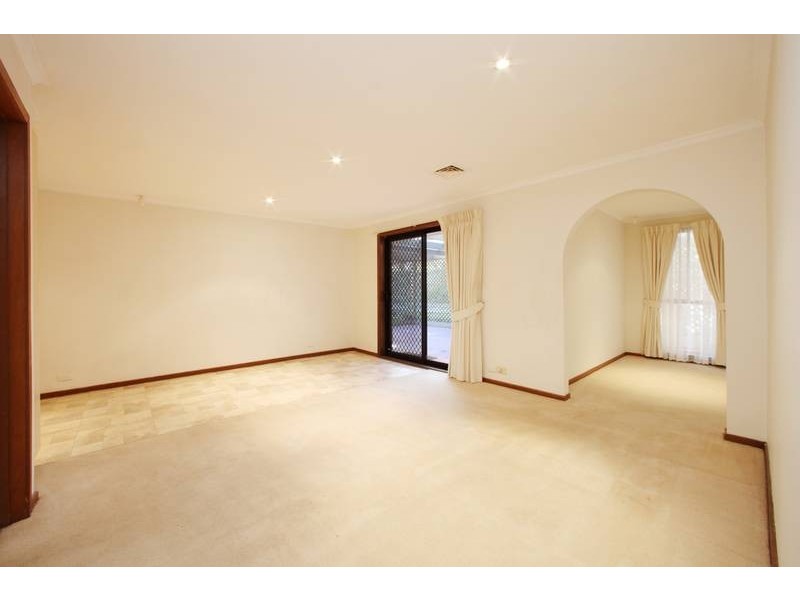 11 Sheraton Crescent, Ferntree Gully VIC 3156