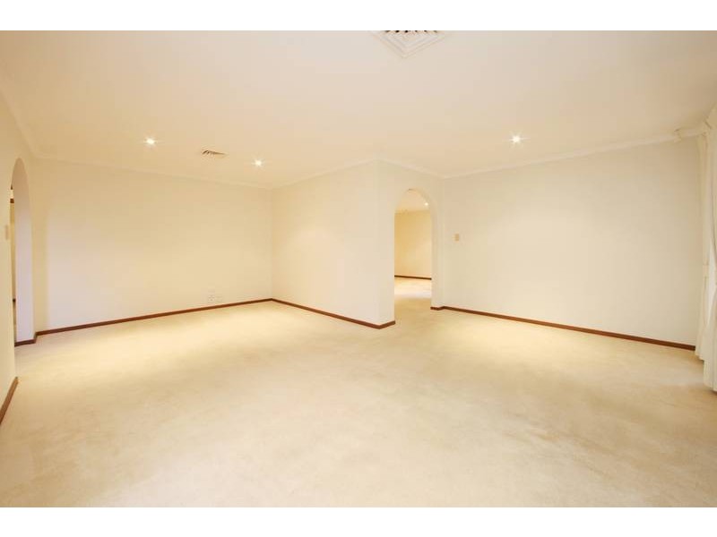 11 Sheraton Crescent, Ferntree Gully VIC 3156
