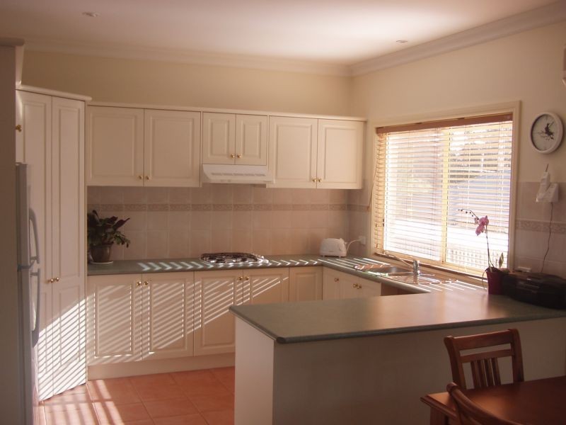 2/2A Verbena Avenue, The Basin VIC 3154