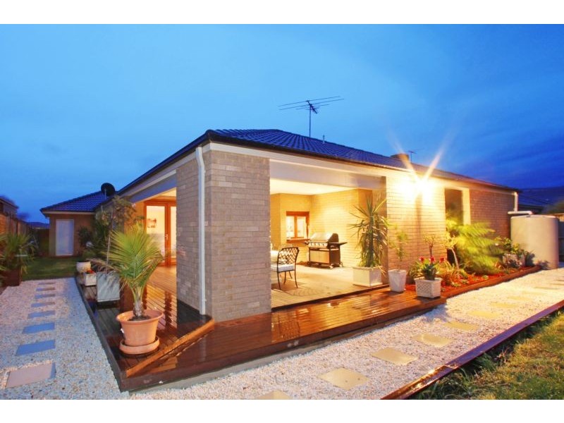 12 Ellendale Street, Rowville VIC 3178
