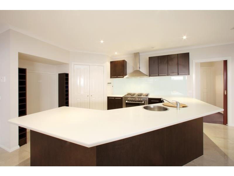 99 Victoria Knox Avenue, Rowville VIC 3178