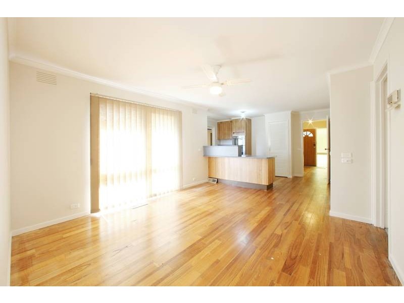 64 Chartwell Drive, Wantirna VIC 3152