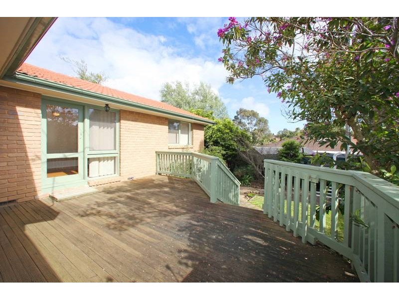 64 Chartwell Drive, Wantirna VIC 3152