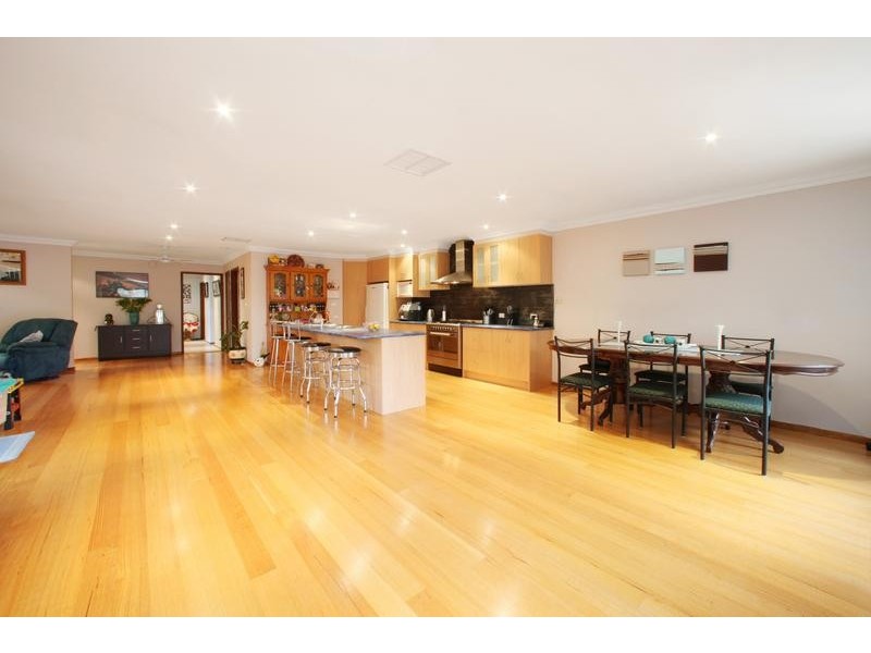 21 Wartook Way, Rowville VIC 3178