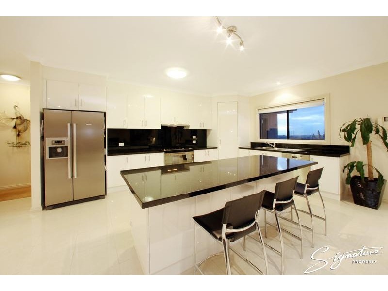 11 Hill Edge Court, Lysterfield South VIC 3156