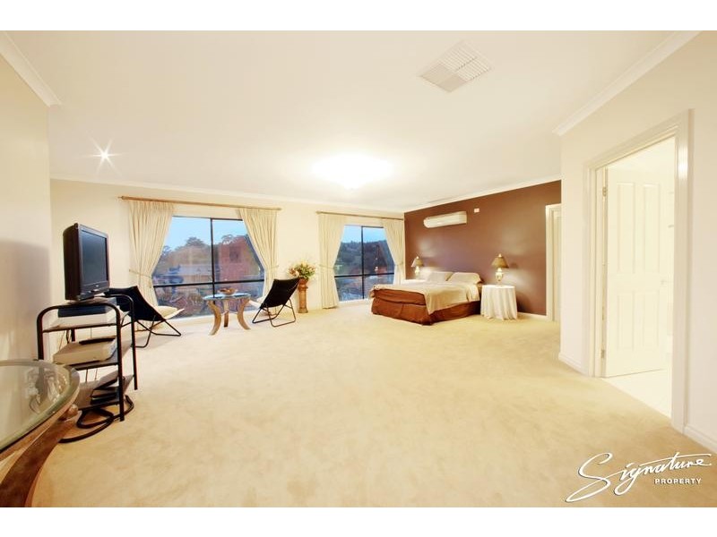 11 Hill Edge Court, Lysterfield South VIC 3156