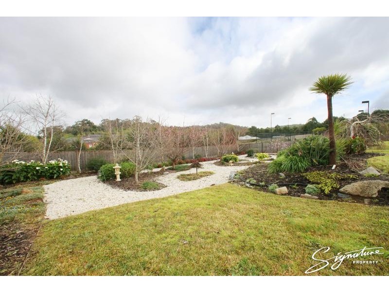 11 Hill Edge Court, Lysterfield South VIC 3156