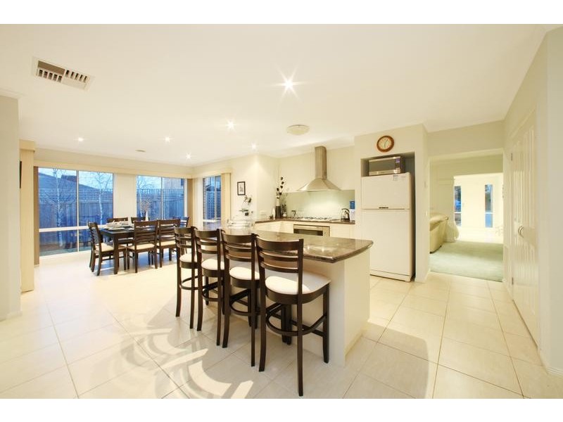 67 Langhorne Crescent, Rowville VIC 3178
