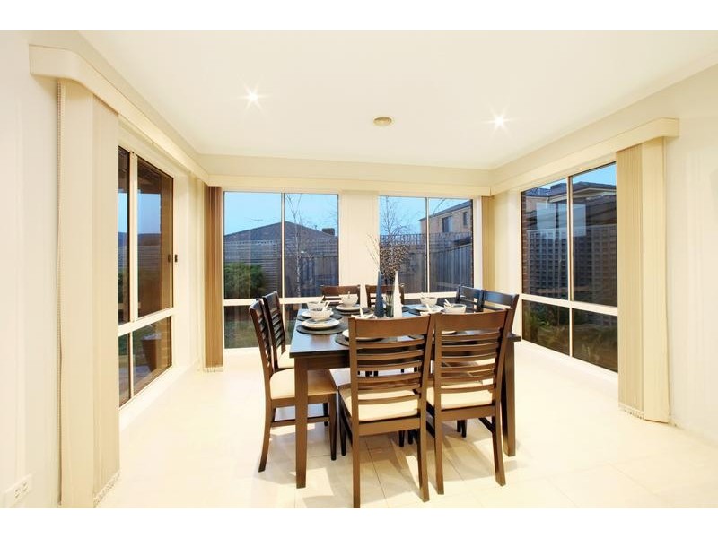 67 Langhorne Crescent, Rowville VIC 3178