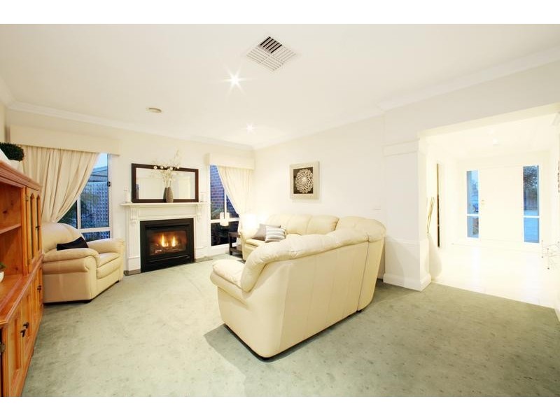 67 Langhorne Crescent, Rowville VIC 3178