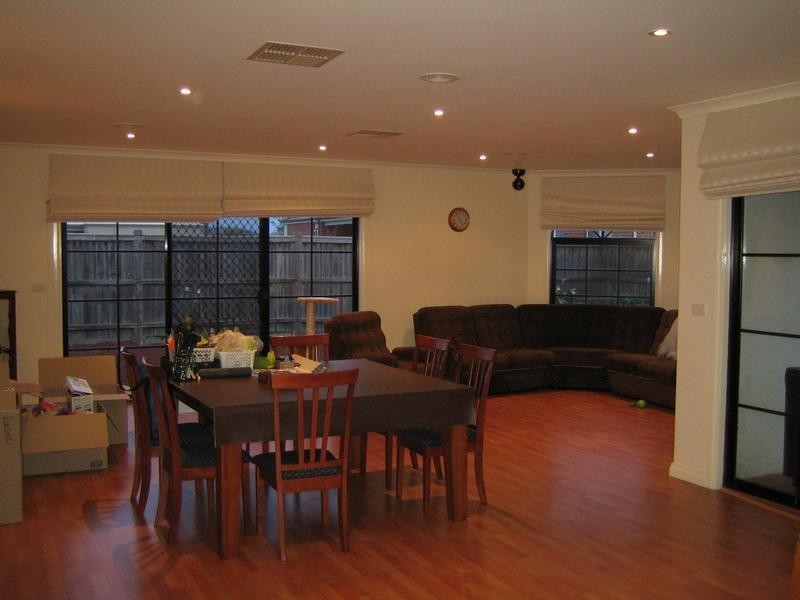 54 Langhorne Crescent, Rowville VIC 3178